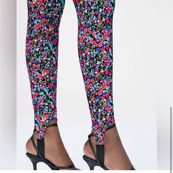 NWOT Zara Floral Stirrup Leggings Large - Picture 3 of 7